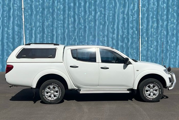 2015 Mitsubishi Triton