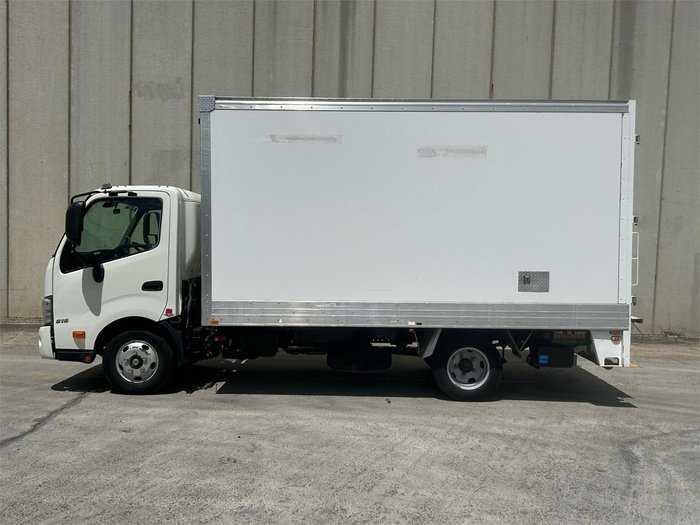 2022 Hino 300 Series