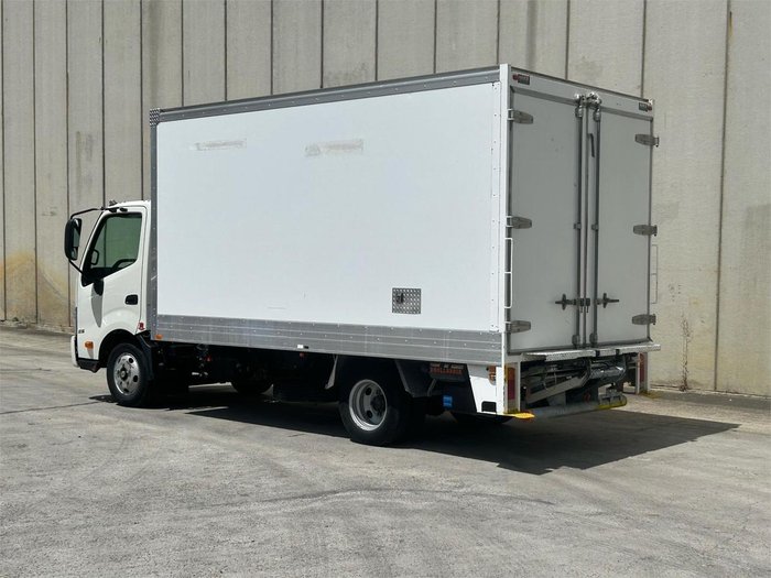 2022 Hino 300 Series