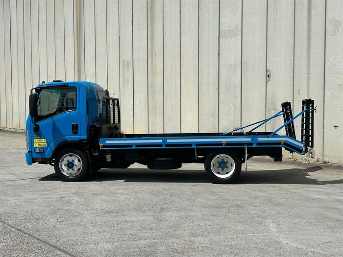 2014 Isuzu N Series
