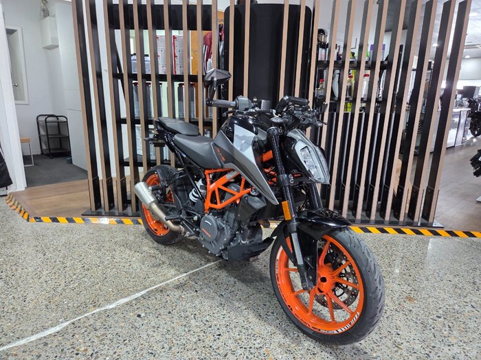 2022 Ktm 390 DUKE ORANGE
