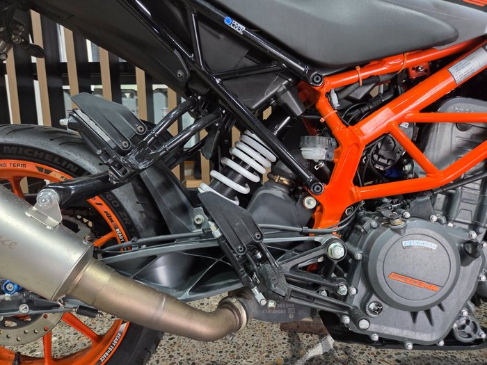 2022 Ktm 390 DUKE ORANGE