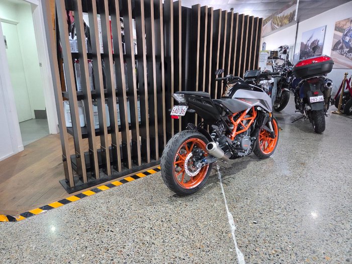 2022 Ktm 390 DUKE ORANGE