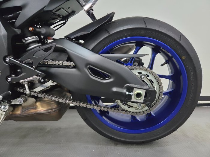 2024 Yamaha YZF-R1 Blue
