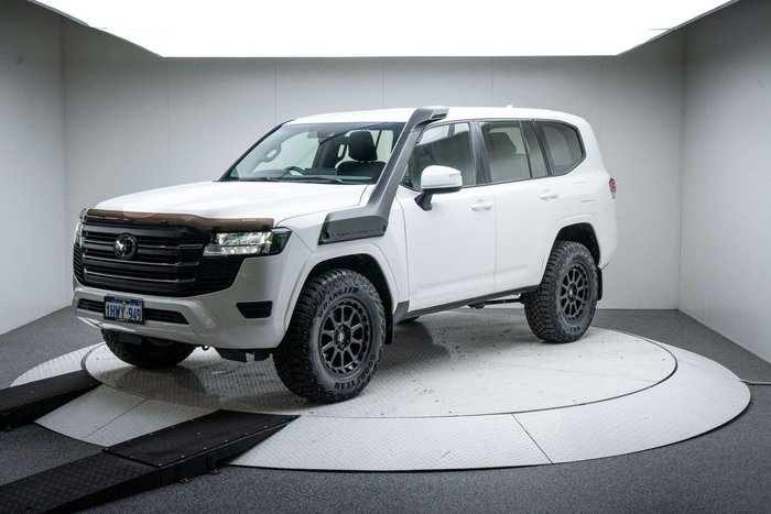 2023 Toyota Landcruiser