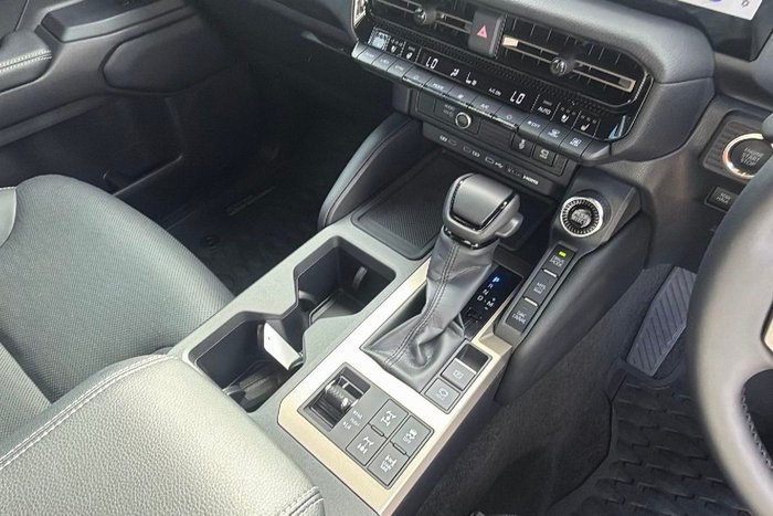 2026 Toyota Landcruiser Prado Altitude