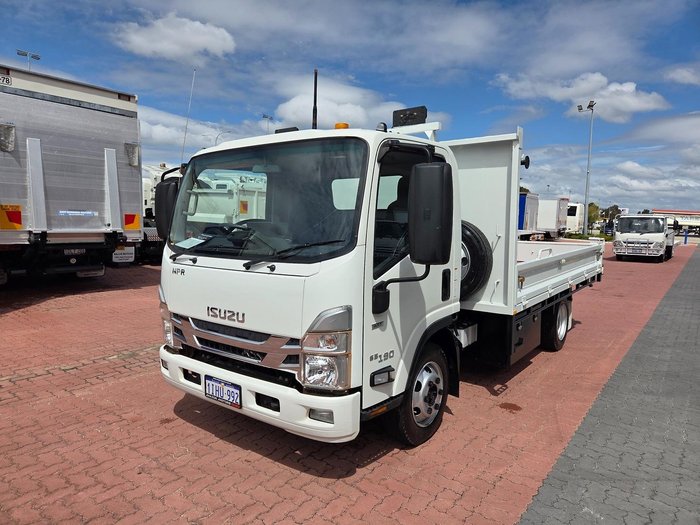 2024 Isuzu Npr 65/45-190 3 Ton A.M.T Tipper