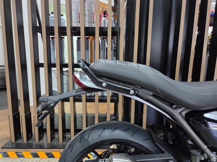 2026 Triumph SPEED 400 RED