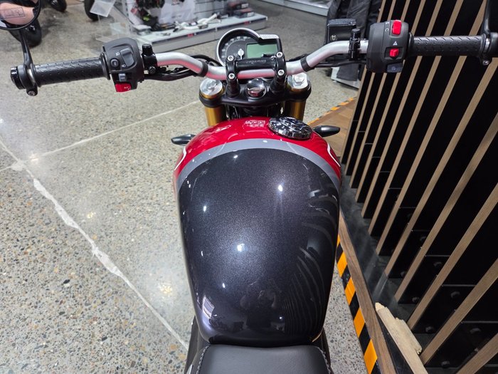 2026 Triumph SPEED 400 RED