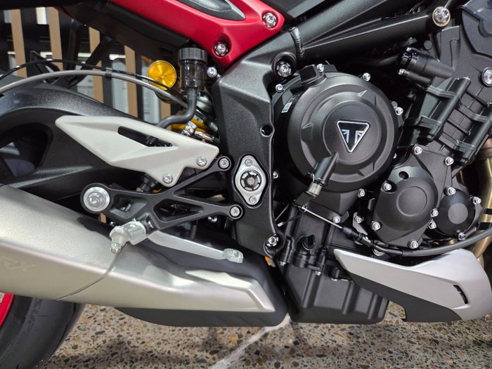2026 Triumph 2026 Triumph 765CC Street Triple RX MATT SILVER ICE