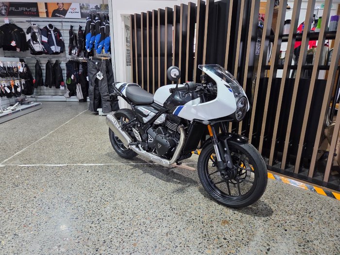 2026 Triumph THRUXTON 400 PEARL WHITE METALLIC