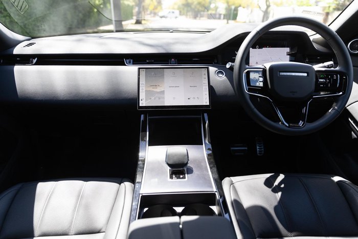 2026 Land Rover Range Rover Evoque P250 Dynamic SE