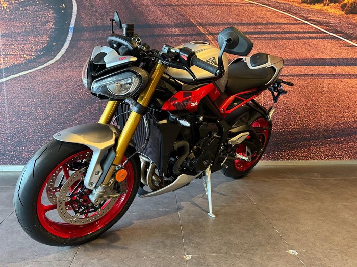 2026 Triumph Street Triple 765 RX Street Triple Silver