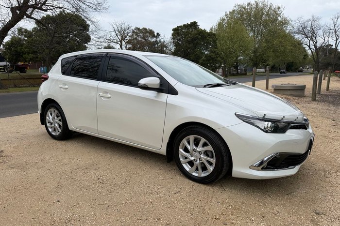 2016 Toyota Corolla Ascent Sport