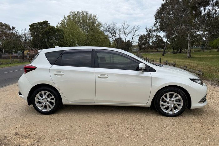 2016 Toyota Corolla Ascent Sport