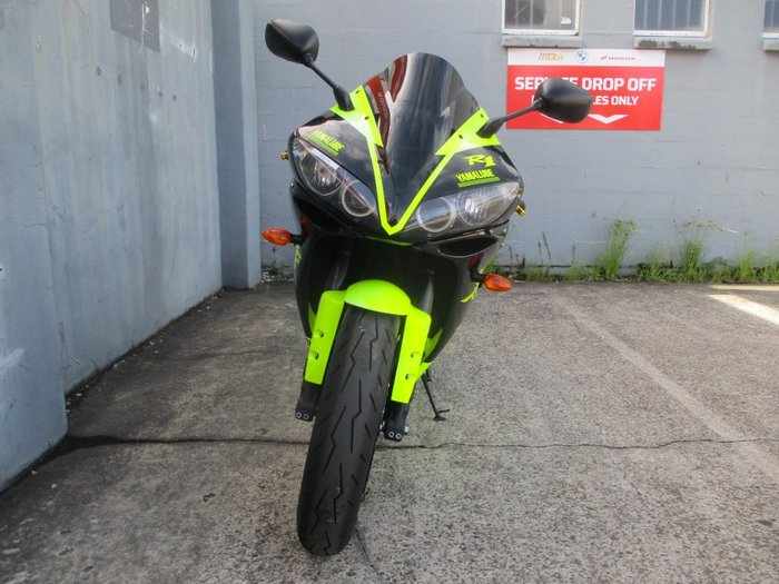 2005 YAMAHA YZF-R1