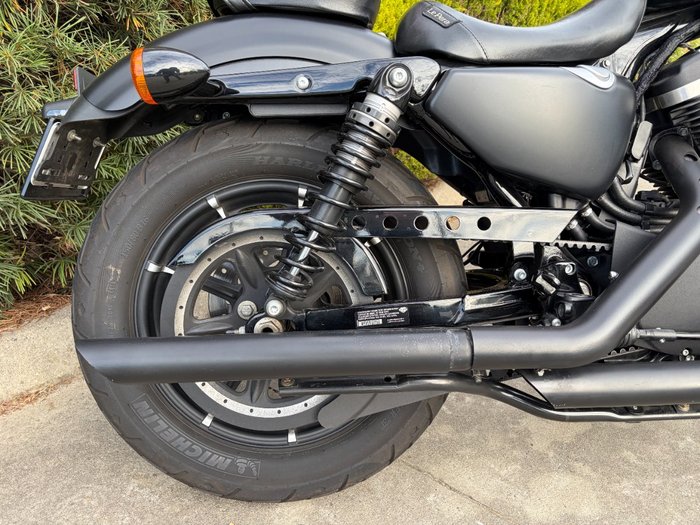 2019 HARLEY-DAVIDSON XL883N IRON 883 Black