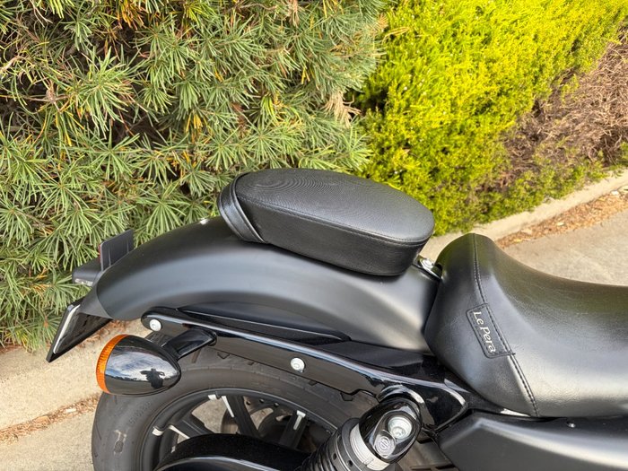 2019 HARLEY-DAVIDSON XL883N IRON 883 Black