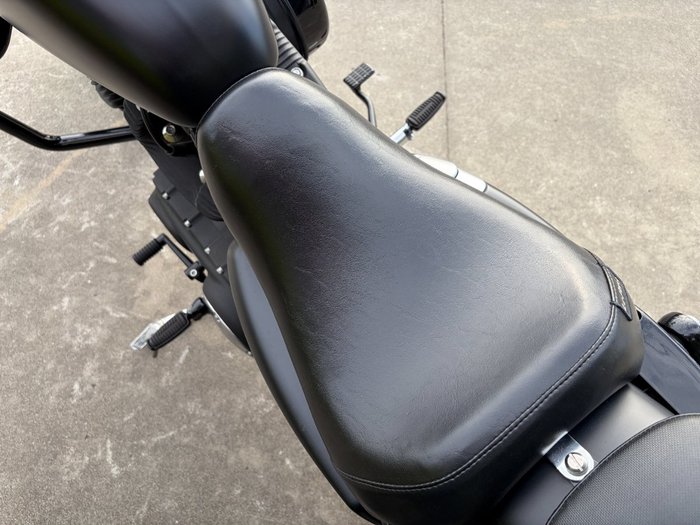 2019 HARLEY-DAVIDSON XL883N IRON 883 Black