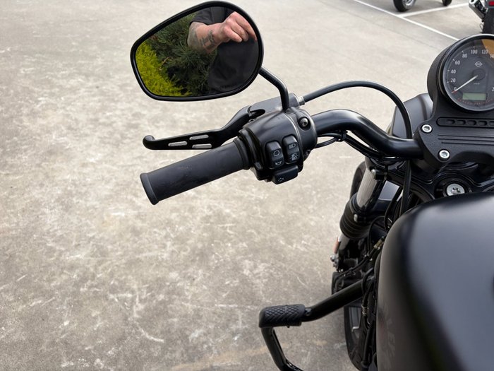 2019 HARLEY-DAVIDSON XL883N IRON 883 Black