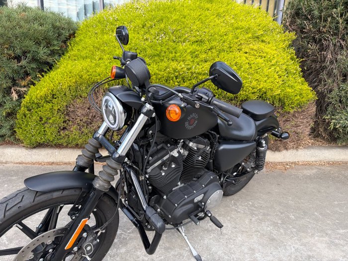 2019 HARLEY-DAVIDSON XL883N IRON 883 Black