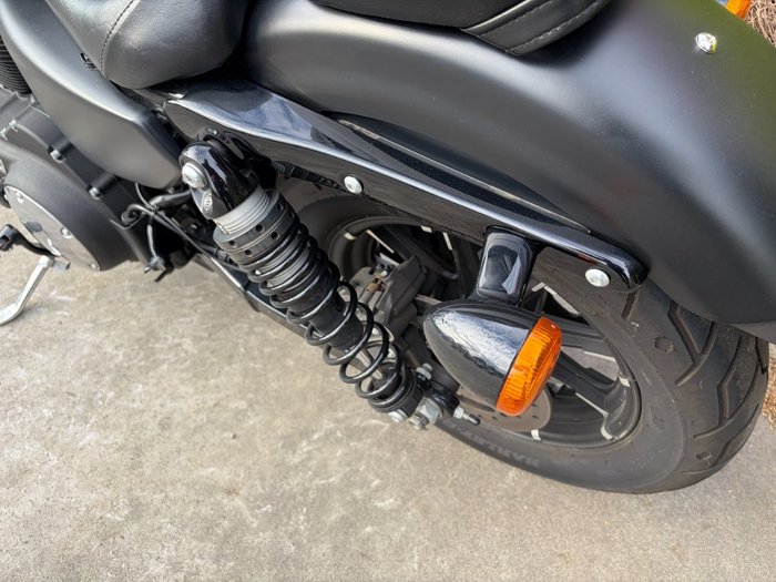 2019 HARLEY-DAVIDSON XL883N IRON 883 Black