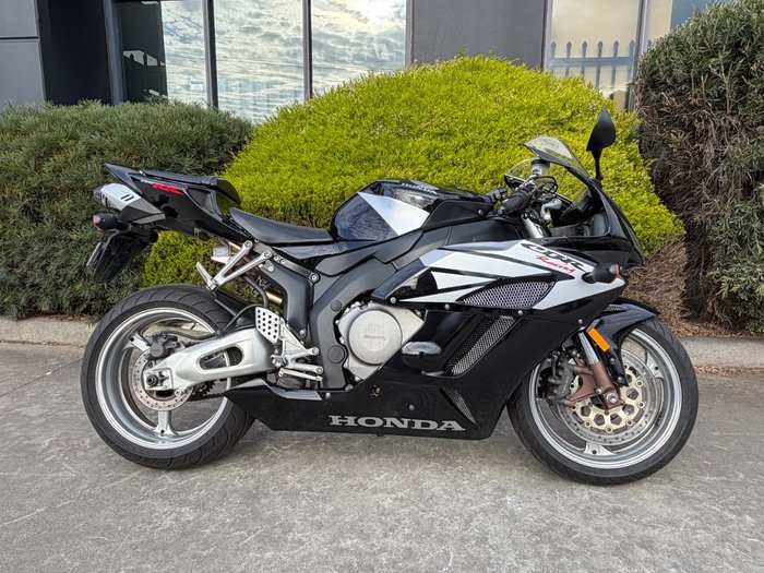 2005 Honda CBR1000RR (FIREBLADE) Black