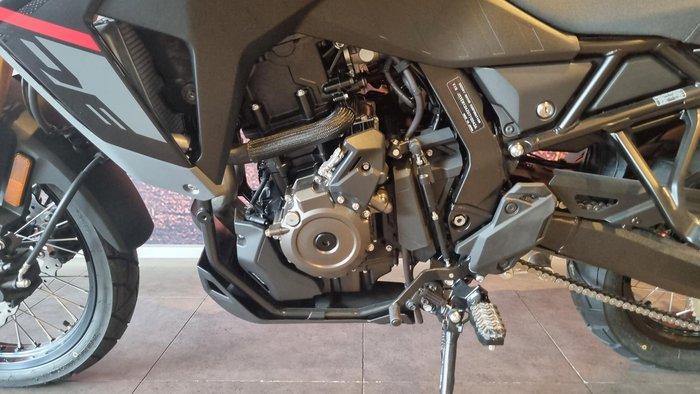 2026 Suzuki V-Strom 800DE V-Strom Black
