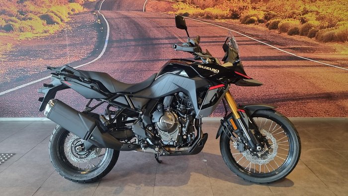 2026 Suzuki V-Strom 800DE V-Strom Black