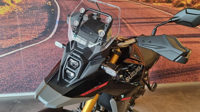 2026 Suzuki V-Strom 800DE V-Strom Black