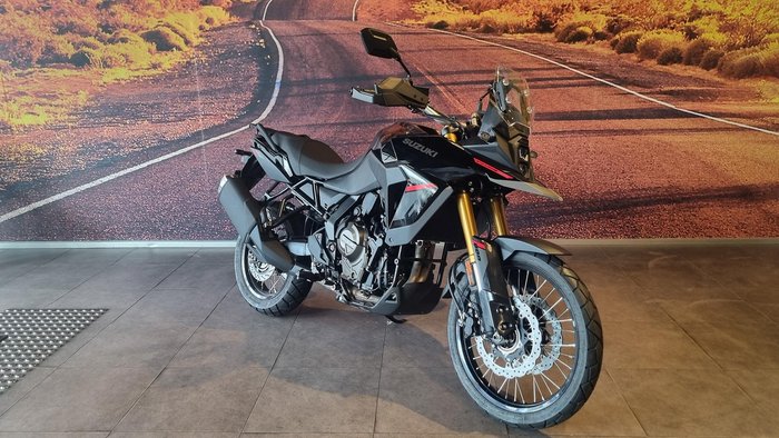 2026 Suzuki V-Strom 800DE V-Strom Black