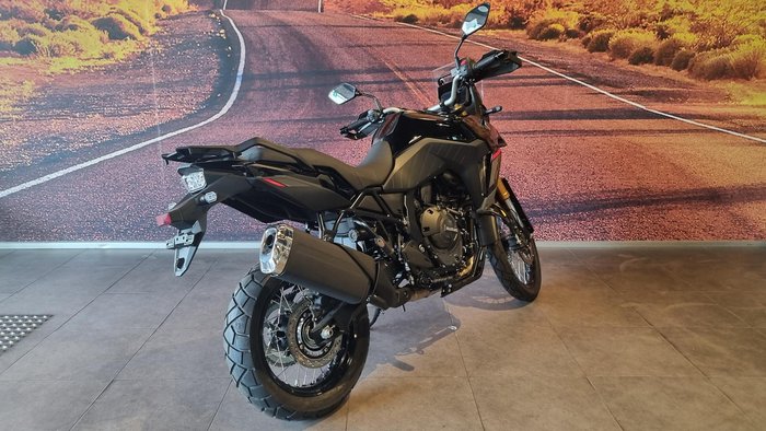 2026 Suzuki V-Strom 800DE V-Strom Black