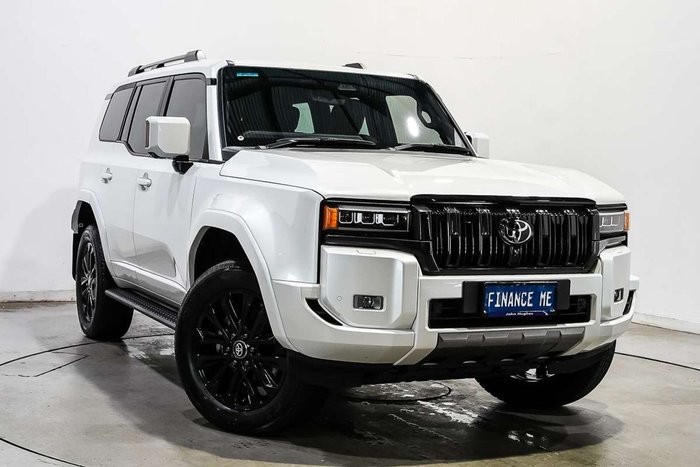 2024 Toyota Landcruiser Prado