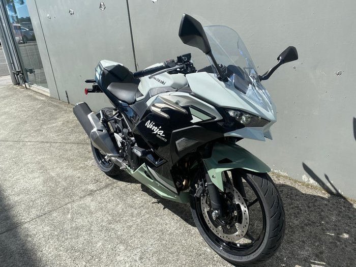 2026 Kawasaki Ninja 500 SE
