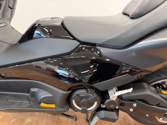 2026 Yamaha TMAX 560 TECH MAX GREY