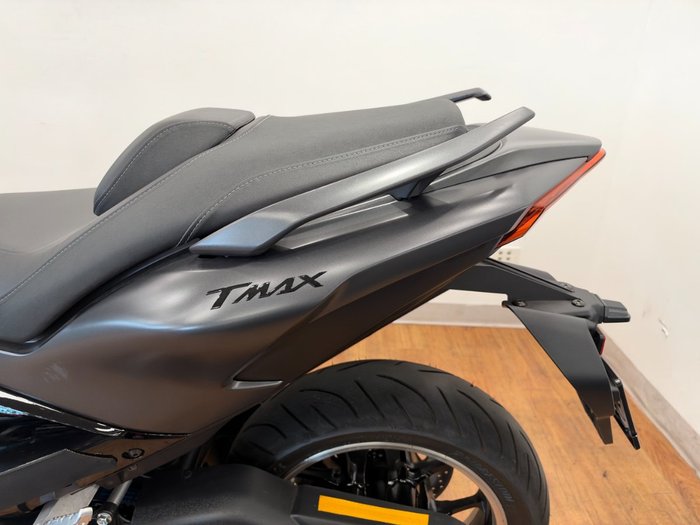 2026 Yamaha TMAX 560 TECH MAX GREY