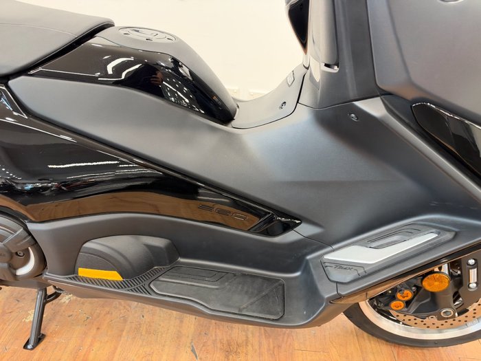 2026 Yamaha TMAX 560 TECH MAX GREY