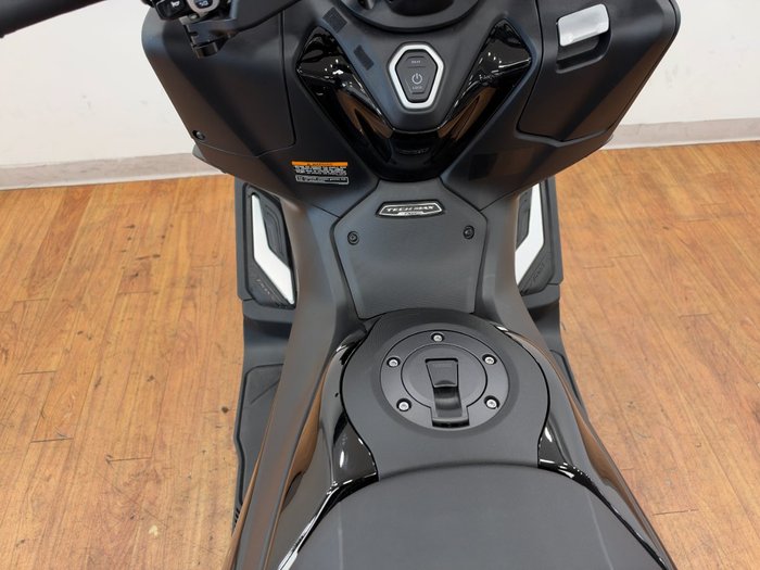 2026 Yamaha TMAX 560 TECH MAX GREY