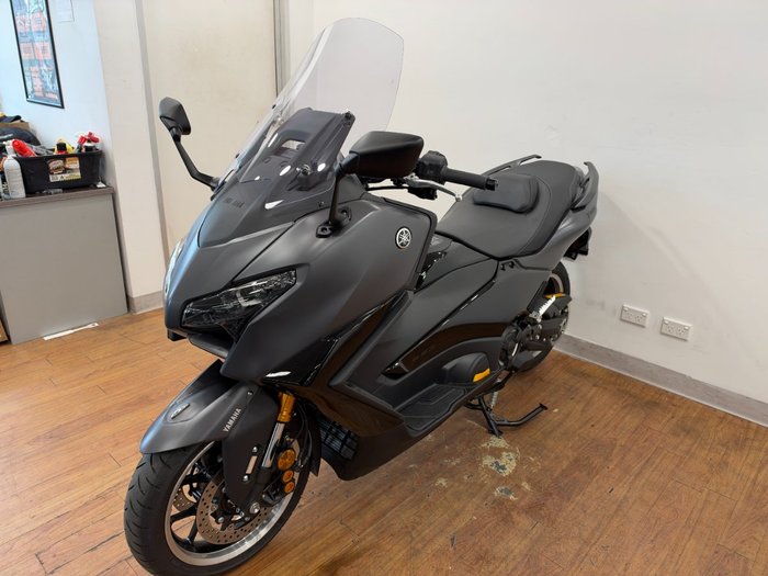 2026 Yamaha TMAX 560 TECH MAX GREY
