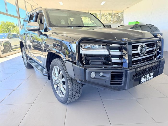 2023 Toyota Landcruiser Sahara ZX