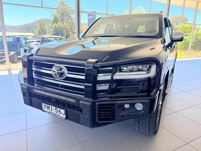 2023 Toyota Landcruiser Sahara ZX