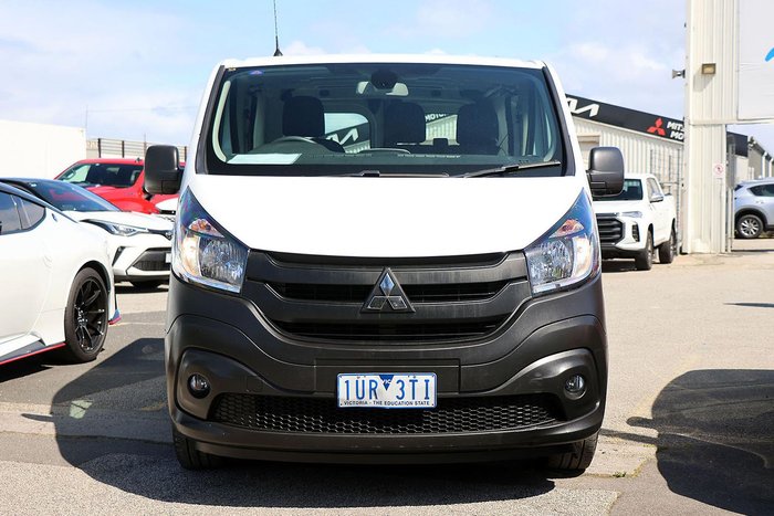 2021 Mitsubishi Express GLX