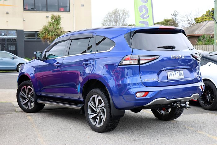 2022 Isuzu MU-X LS-T