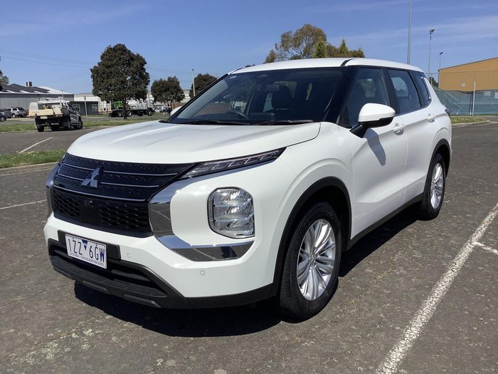 2024 Mitsubishi Outlander