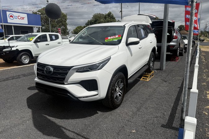 2022 TOYOTA FORTUNER GX
