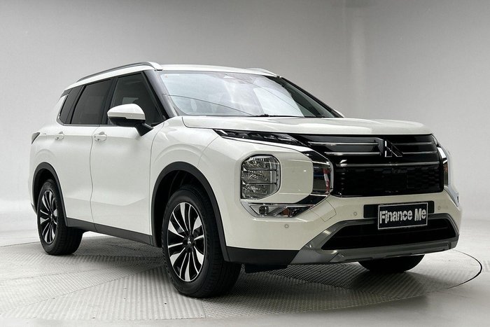 2025 Mitsubishi Outlander LS