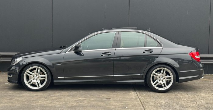 2012 Mercedes-Benz C-Class C300 BlueEFFICIENCY Avantgarde