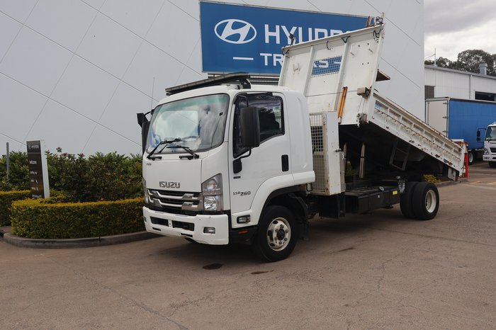 2020 ISUZU FRR