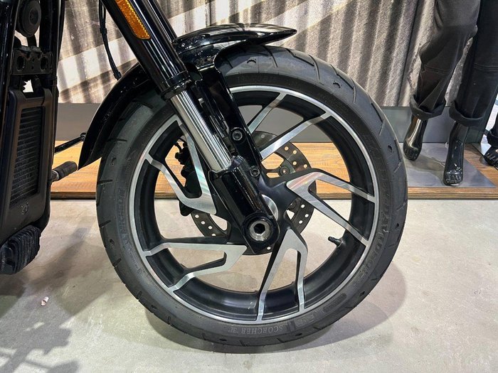 2021 Harley-Davidson Sport Glide 107 (FLSB)