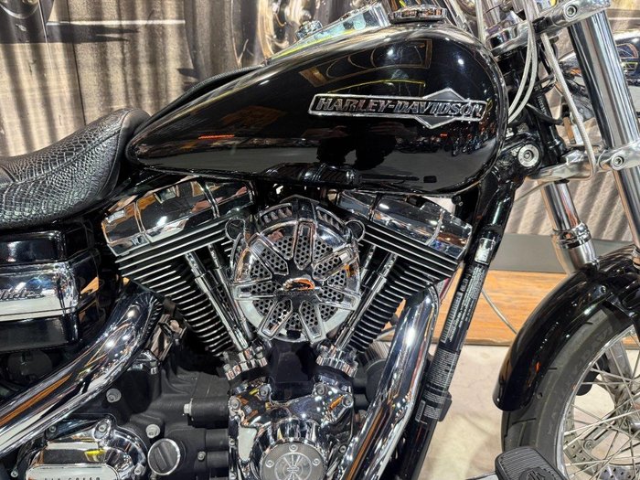 2012 Harley-Davidson Dyna Super Glide Custom 1584 (FXDC)